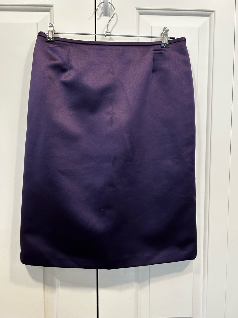 Purple Satin Pencil Skirt Size 6 Pleated Back Detail Knee Length